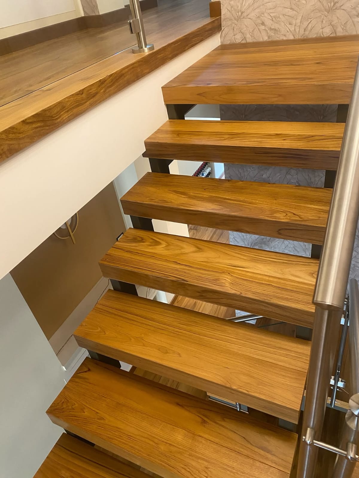 Scala in legno di teak